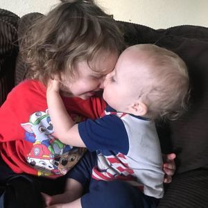 Meet your Posher, Chezerrae